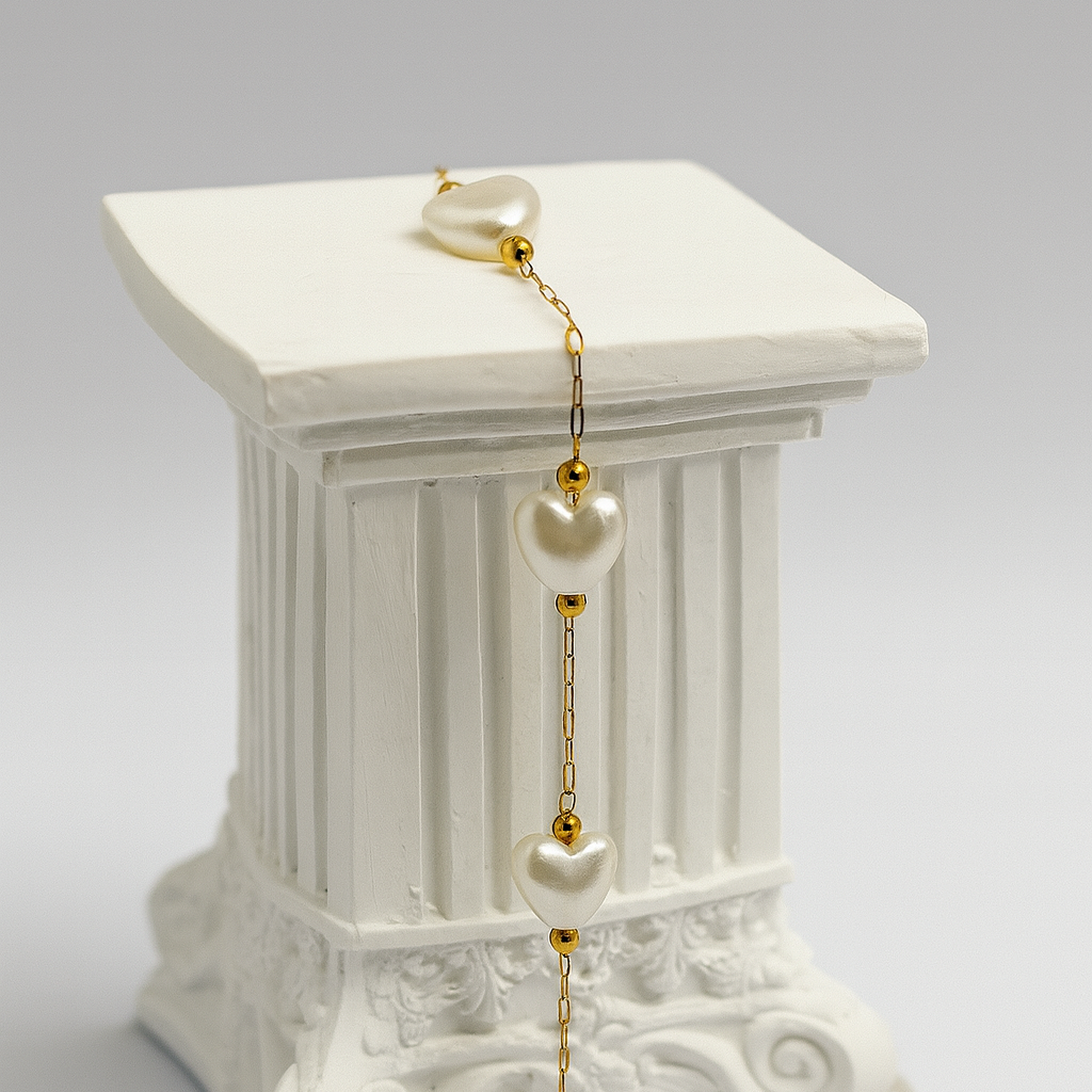 Heartstrings Pearl Necklace