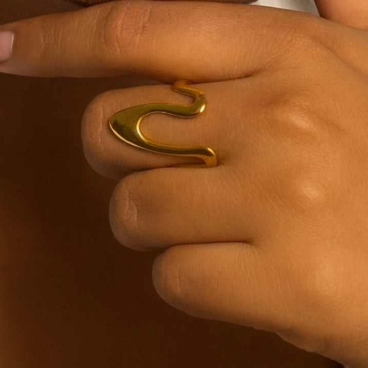 Golden Drift Ring in 18K PVD gold by Febae – view 2